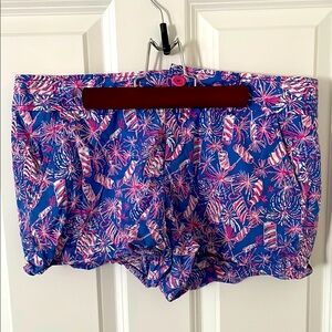Rare Lilly Pulitzer cherry bomb shorts 8